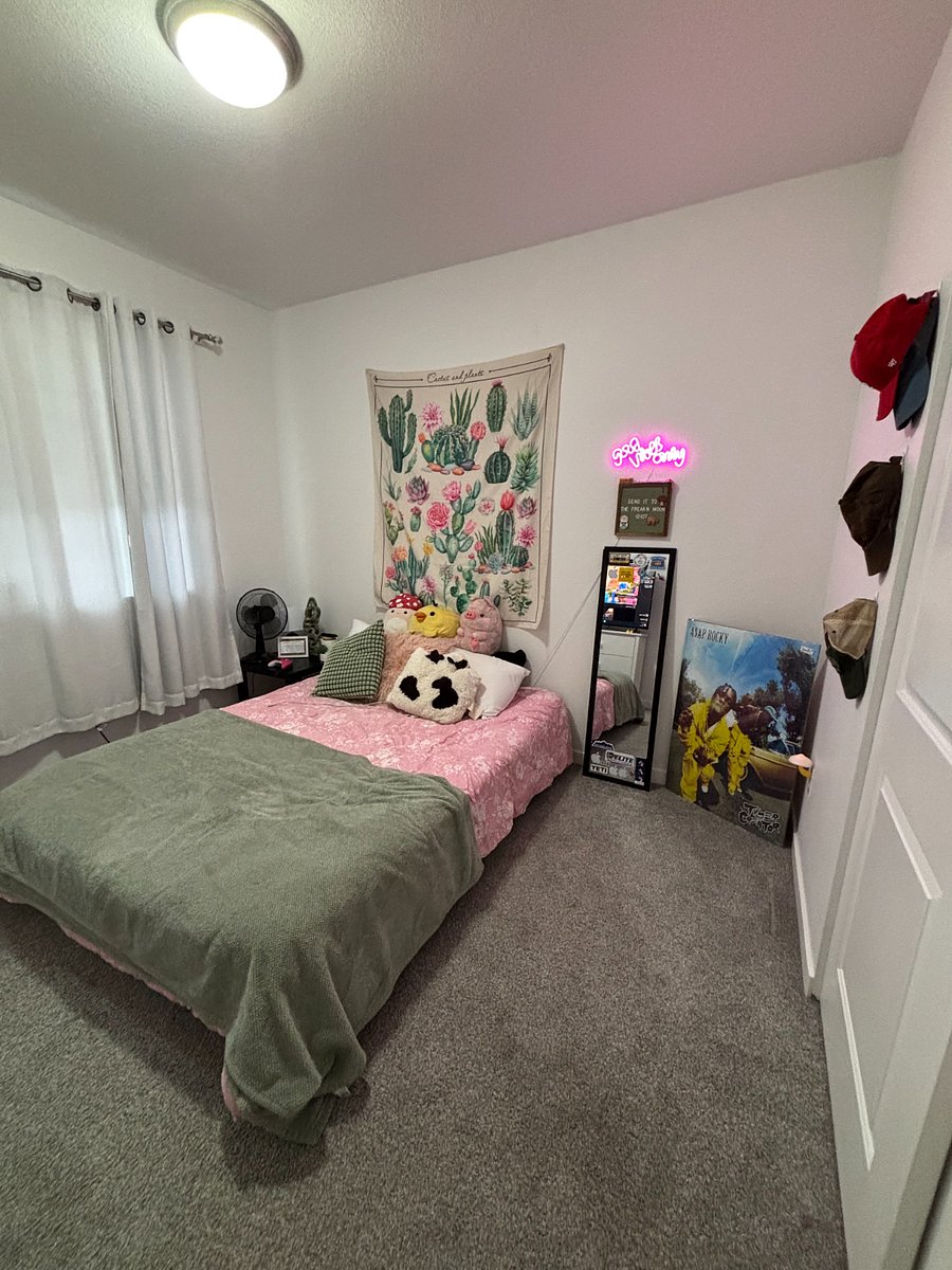 second bedroom