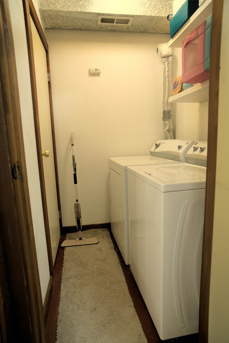In-unit laundry downstairs