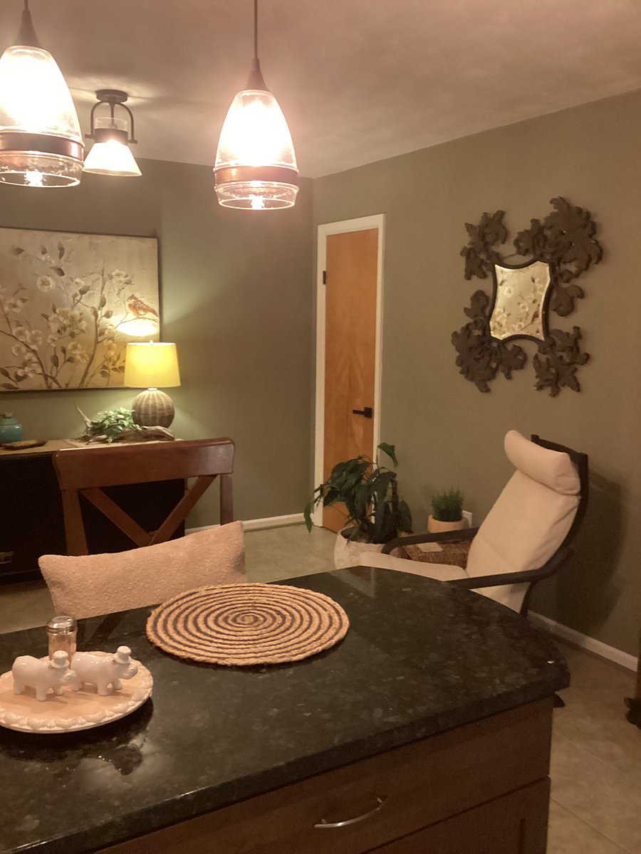 Computer/Bonus Room.