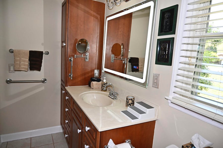 En suite Bath