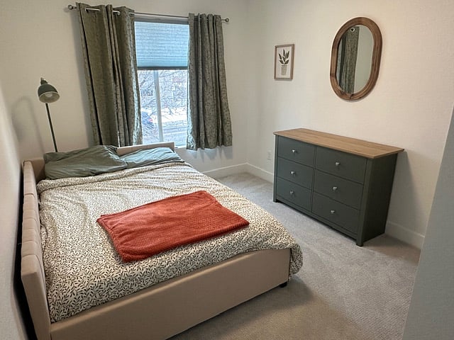 Upstairs bedroom with full sized day bed