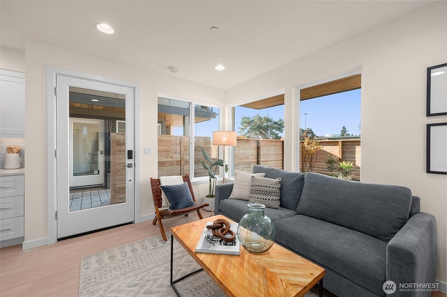Furnished Finder property 943827_1 photo 3