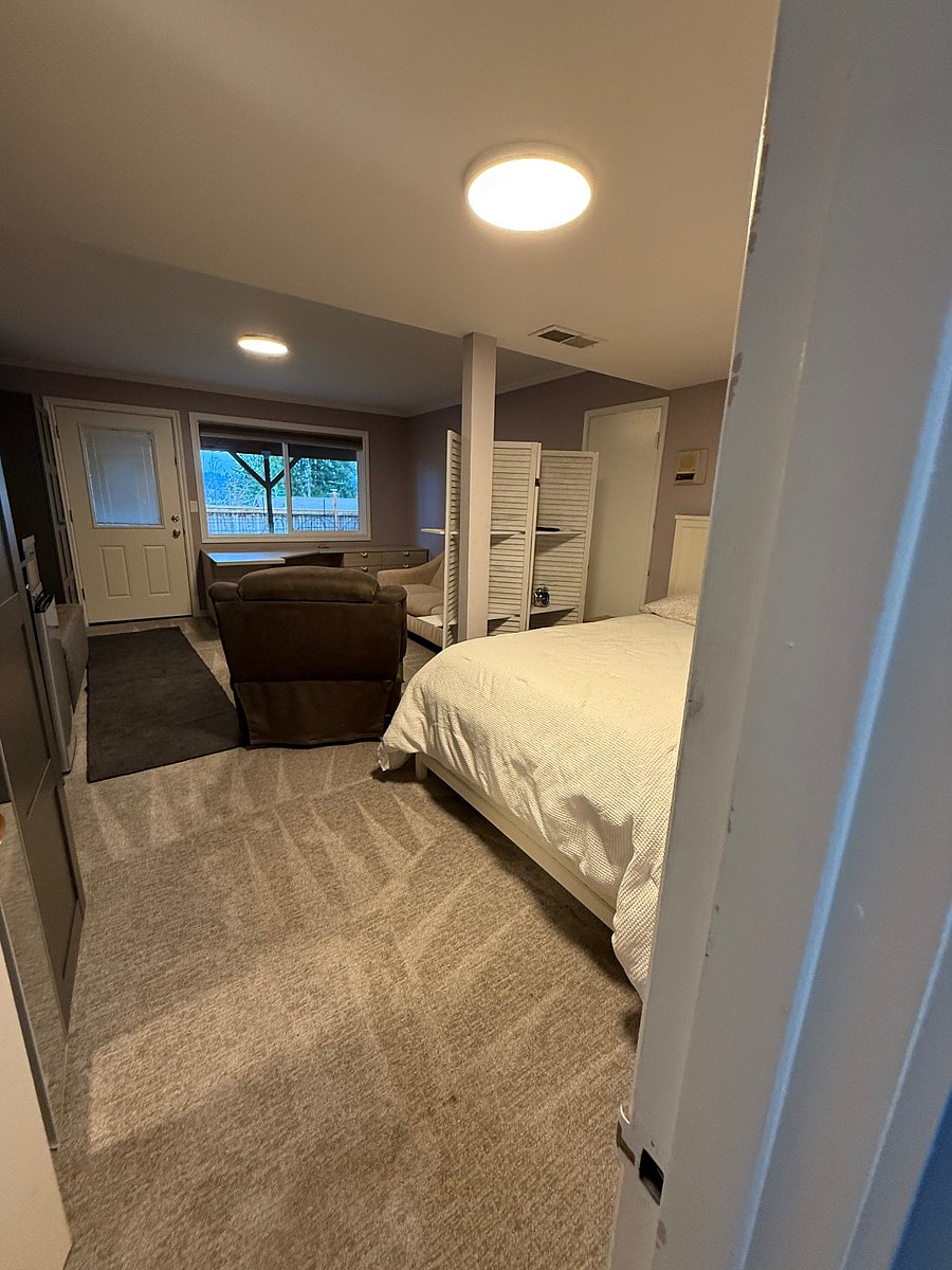 Studio bedroom
