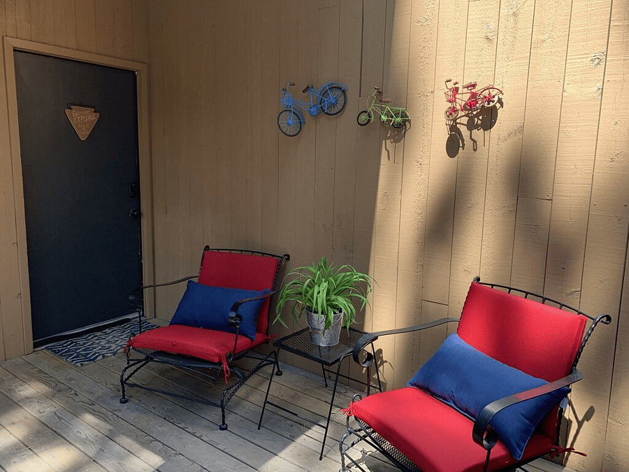 Front deck