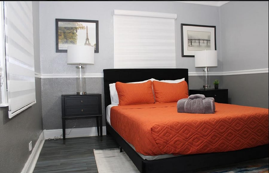 Queen bedroom, with 55 inch smart tv, 