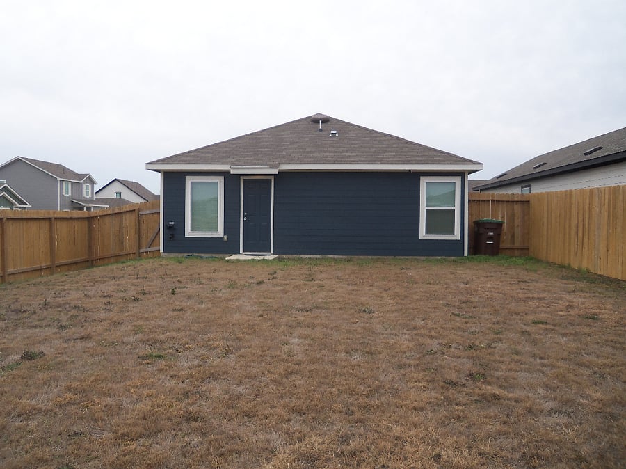 Backyard space, pet-friendly