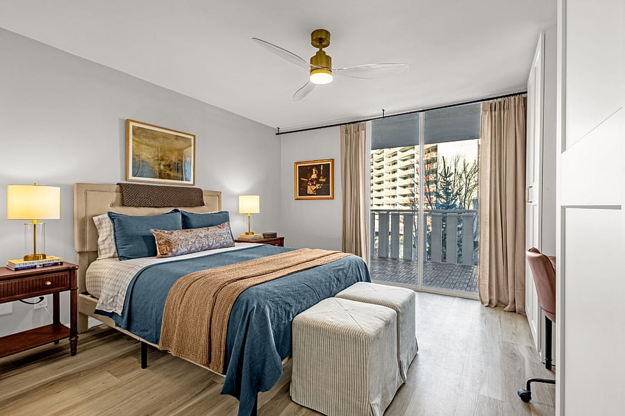 Bedroom with Balcony