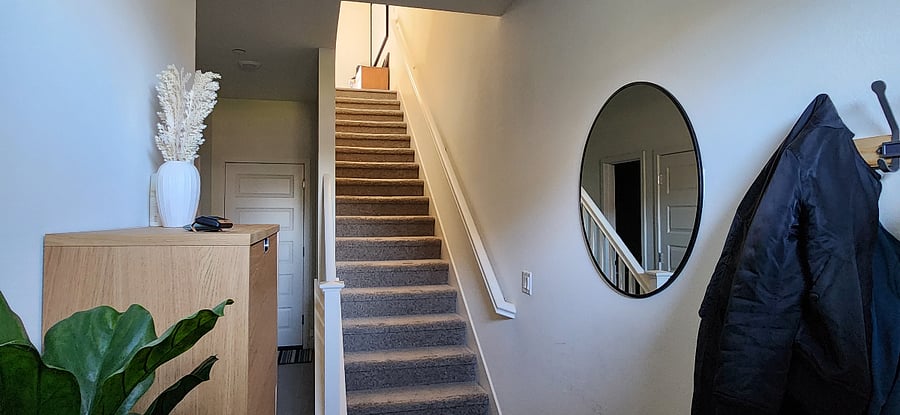 1st-floor entry way. Backdoor leads to 2-car garage.