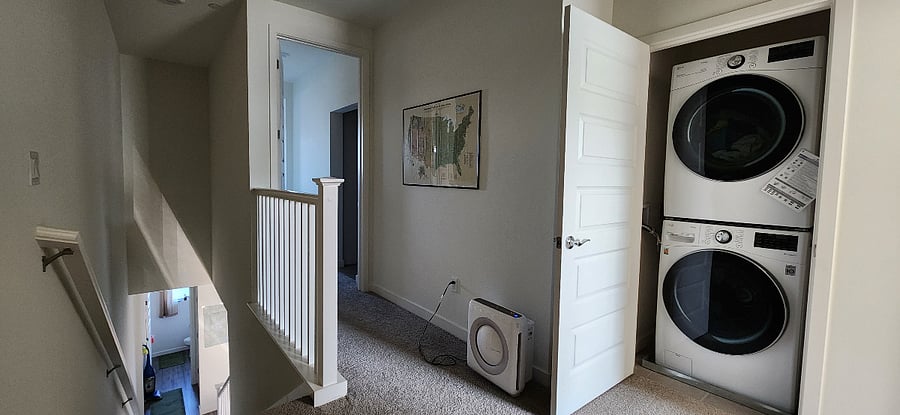 In-unit washer/dryer.