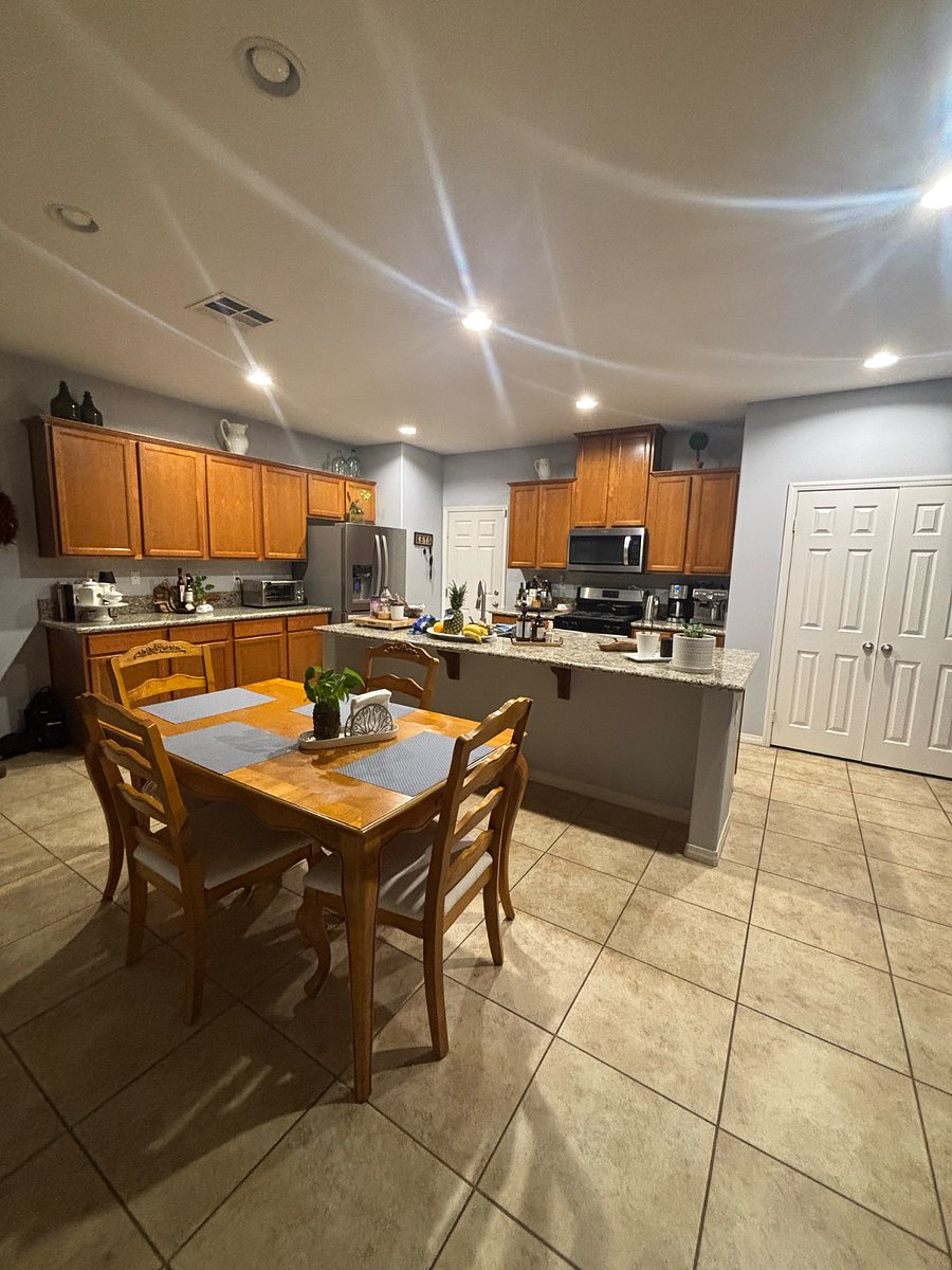 Kitchen (shared)