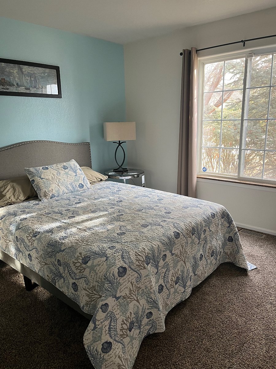 Mainfloor Bedroom