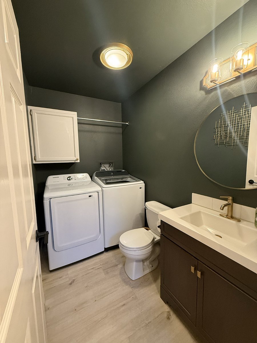 Downstairs Half Bathroom