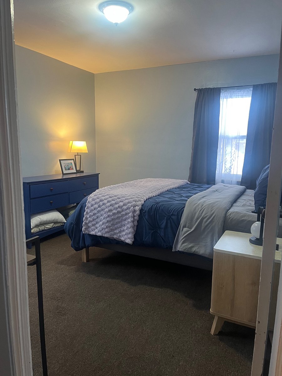 The Blue Bedroom is the master. Comfy linens. Everything you need.
