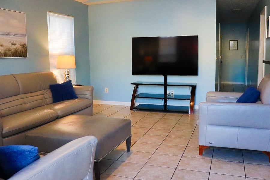 65 inch tv in Livingroom