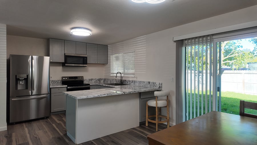 Kitchen & Living room