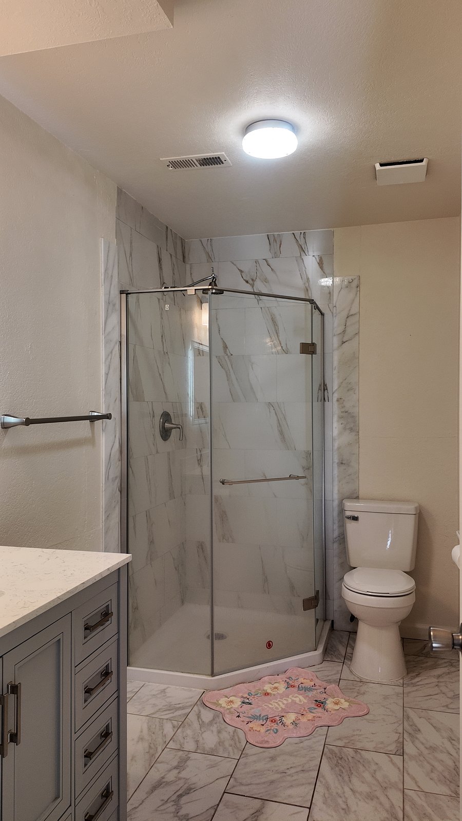 Master Bedroom Restroom