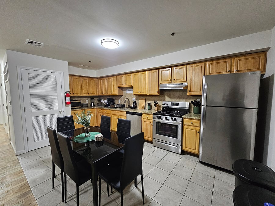 Furnished Finder property 944600_1 photo 14