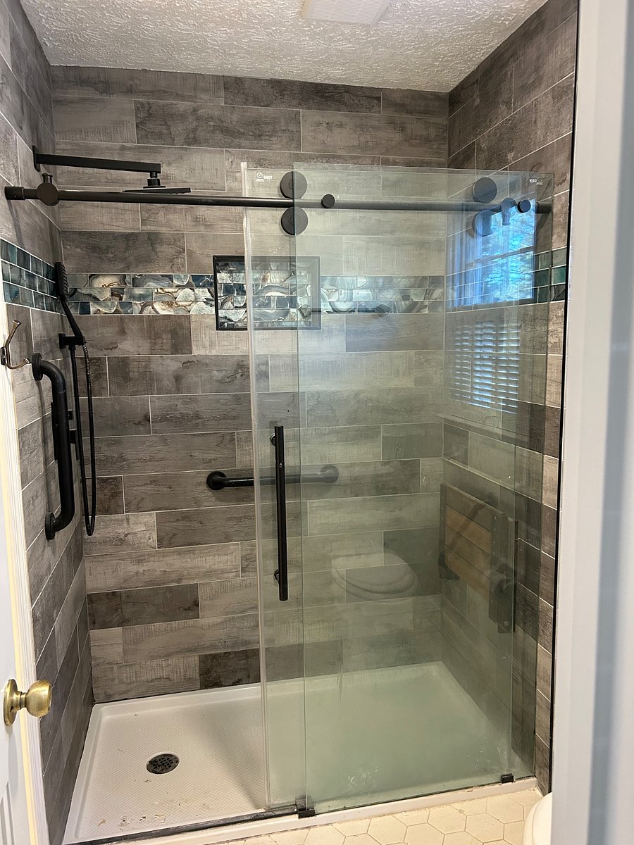 Private space, Unit #1: Beautiful tiled shower