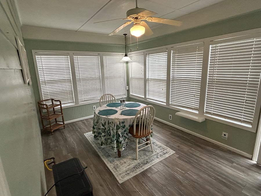 Shared space: Breakfast room