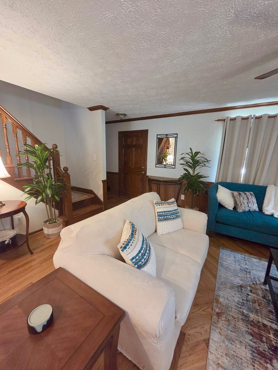 SHARED AREA: Plenty of comfortable seating and a Smart TV