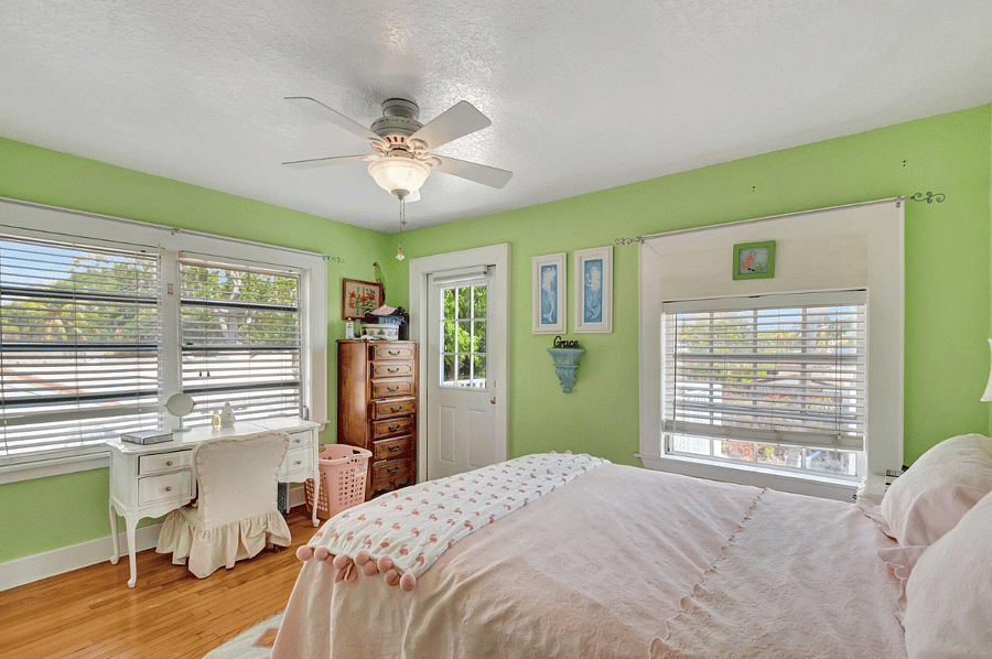 Secondary Bedroom with Double Bed and Private Balcony