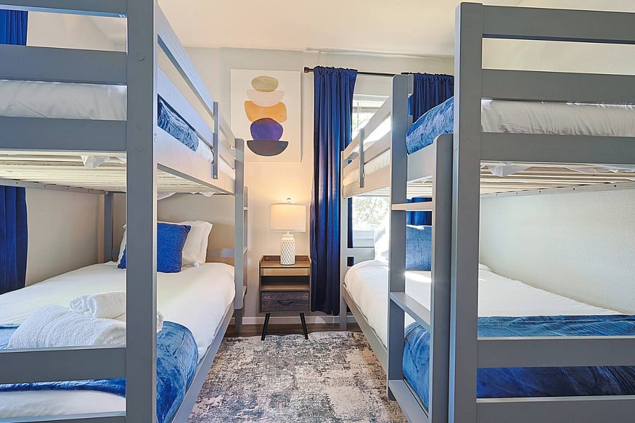 Bedroom 1
- 2 bunk beds