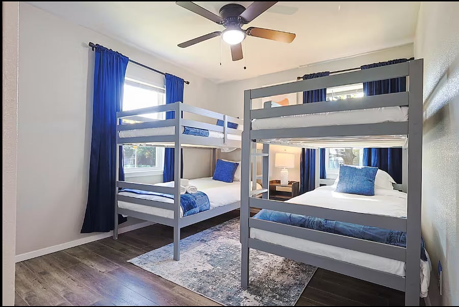 Bedroom 1
- 2 bunk beds