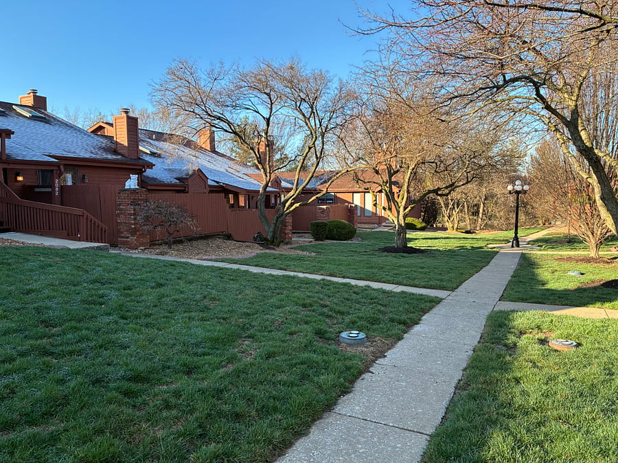 Path from street or parking space to the townhouse.