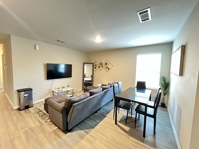 Furnished Finder property 944851_1 photo 6