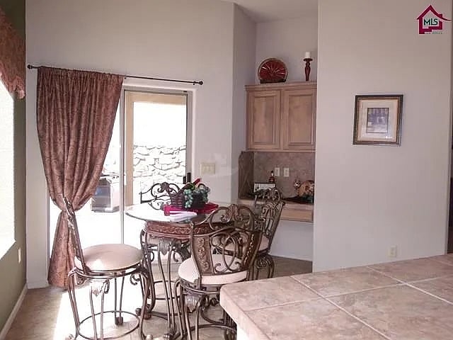 Furnished Finder property 944871_1 photo 6