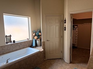 King bath-tub