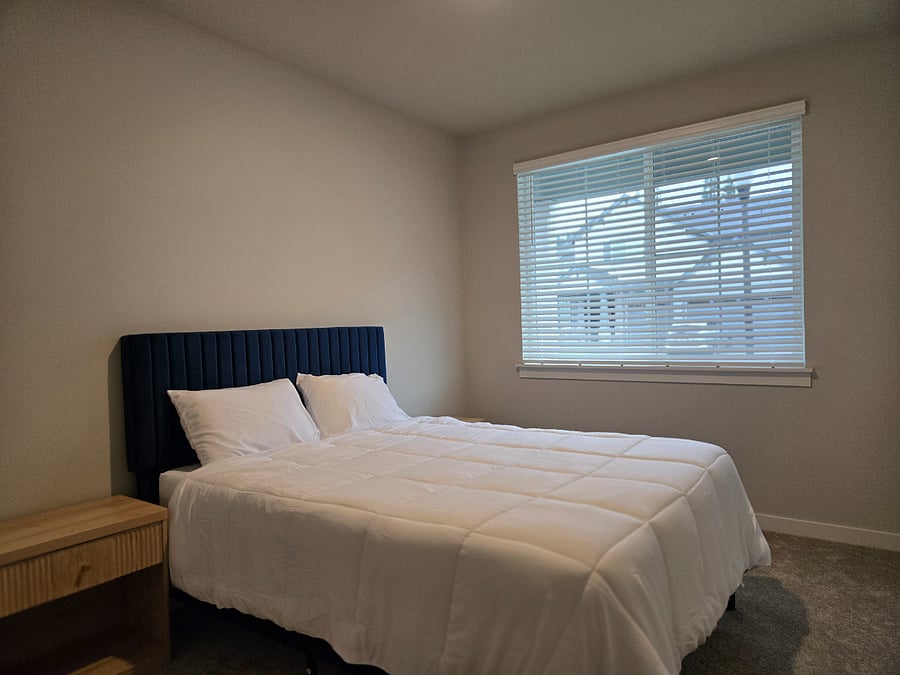 Bedroom (Downstairs)