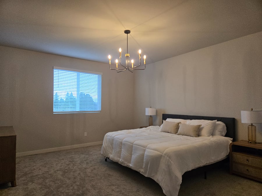 Primary Bedroom (with En Suite)