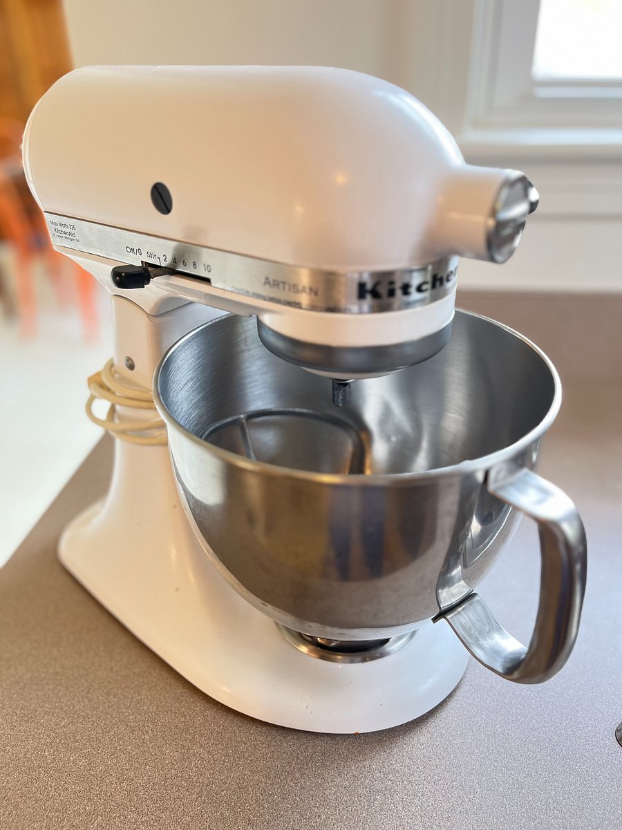 kitchen-aid mixer for weekend baking