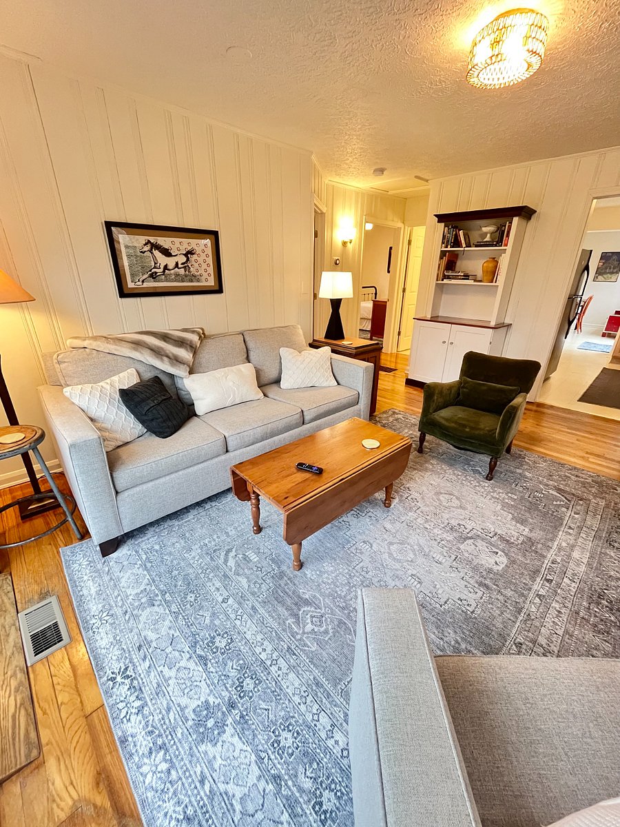 spacious living room