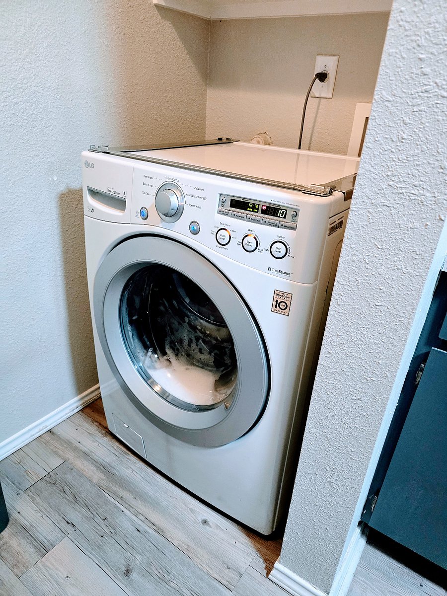 Laundry area - washer