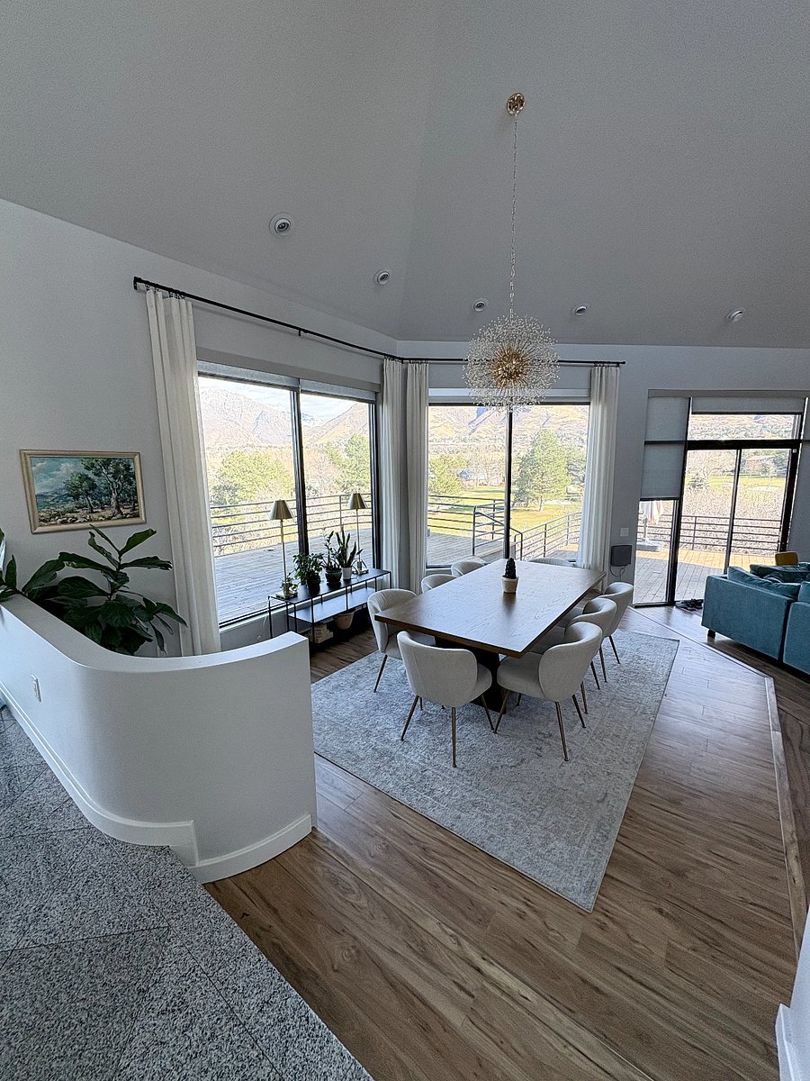 Dining room that connects to the kitchen and living room (open floor plan)
