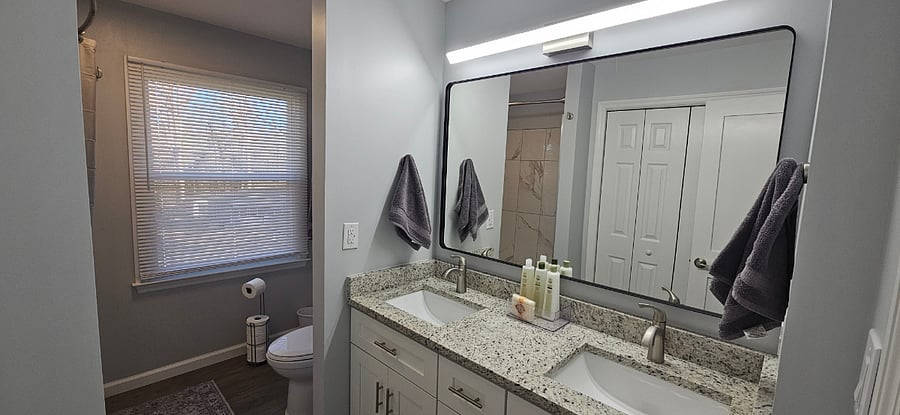 upstairs bathroom - with plenty of shelves