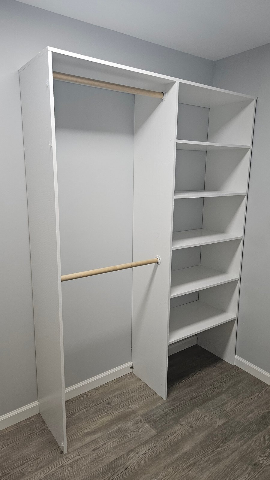Bedroom #5 - walk in closet