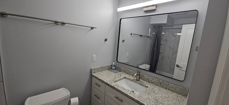 Bathroom - downstairs