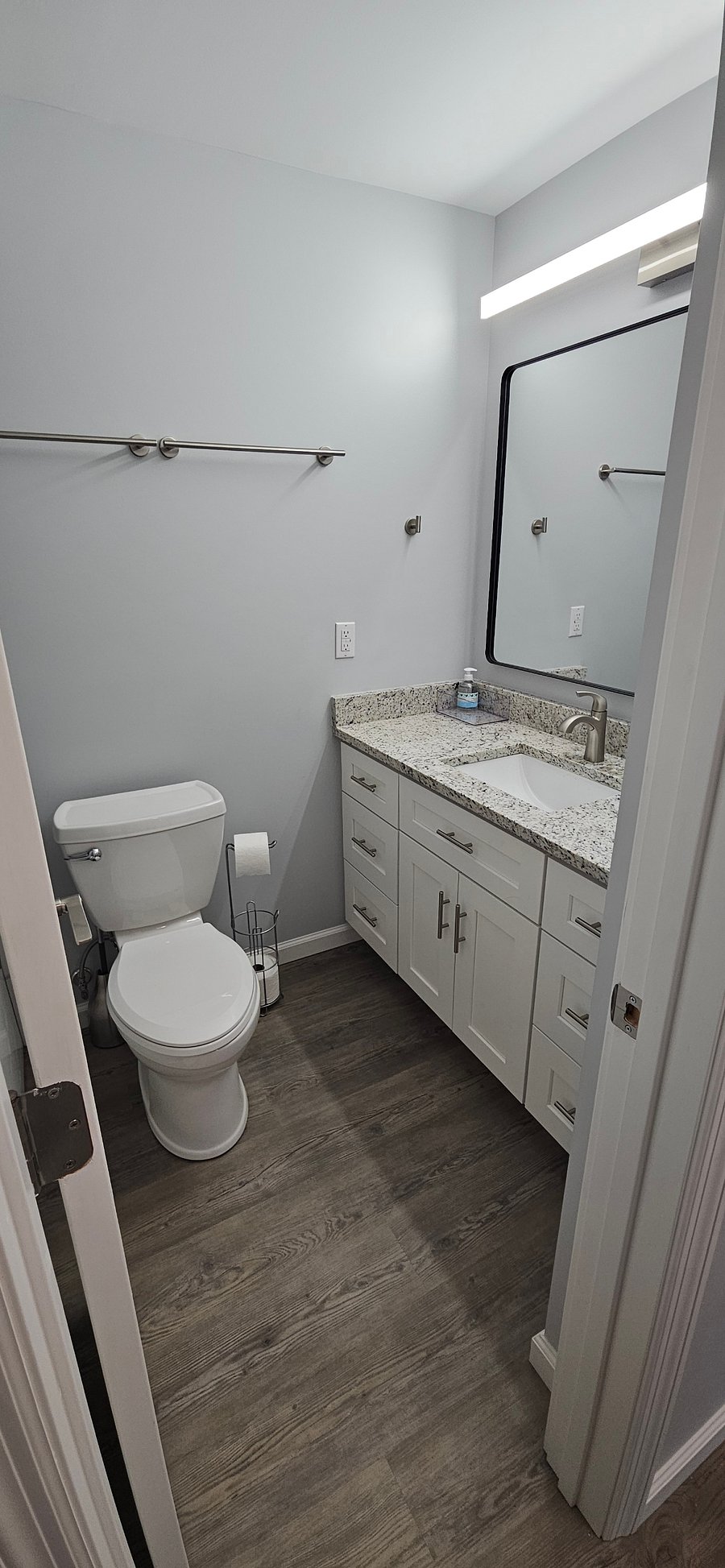 Bathroom - downstairs