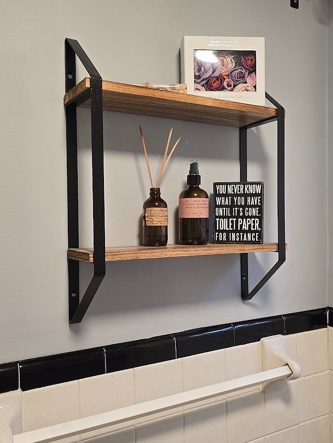 Bathroom - P.F. Candle Co. Amber & Moss reed diffuser with room spray