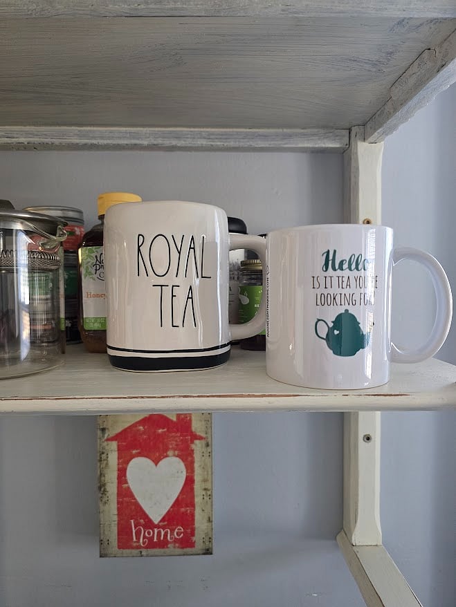 Kitchen - tea cups