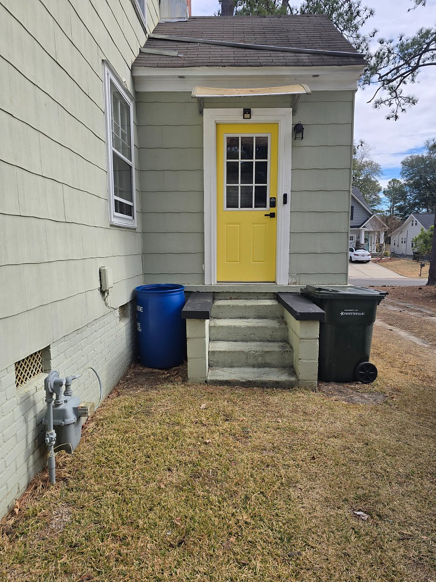 Back door steps with Keyless entry door lock