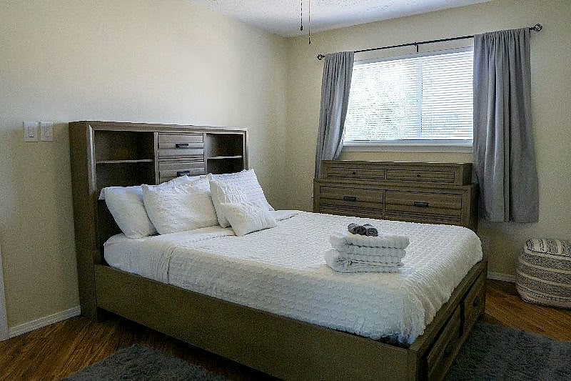 Furnished Finder property 945344_3 photo 21
