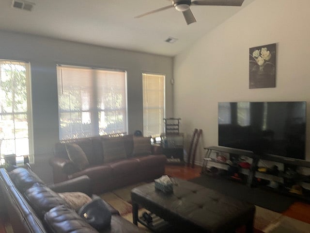 Furnished Finder property 945349_2 photo 3