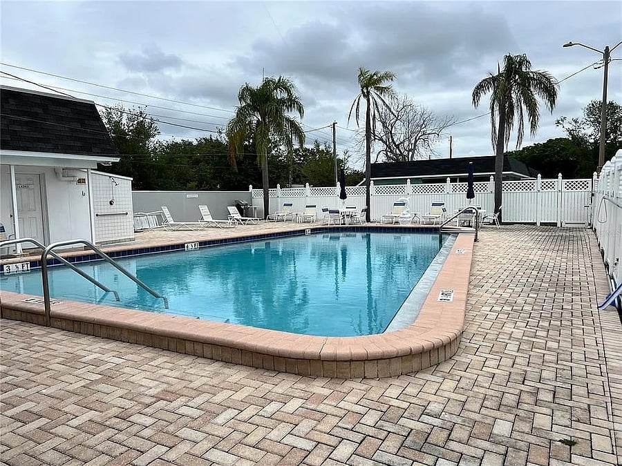 Furnished Finder property 945496_1 photo 11