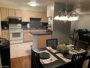 Furnished Finder property 945553_1 photo 4