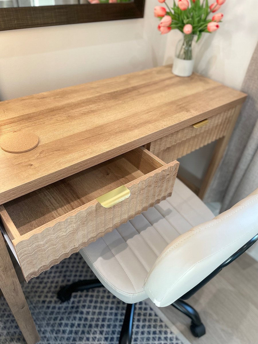 Bedroom vanity/workspace