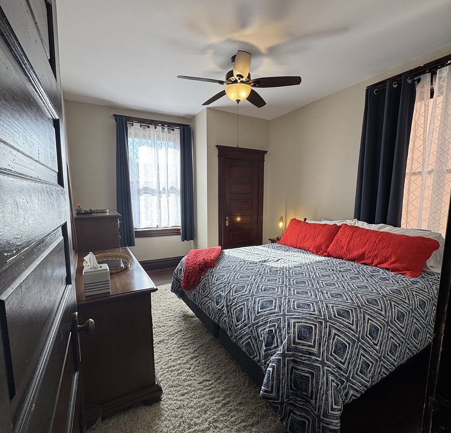 King bed, plush mattress